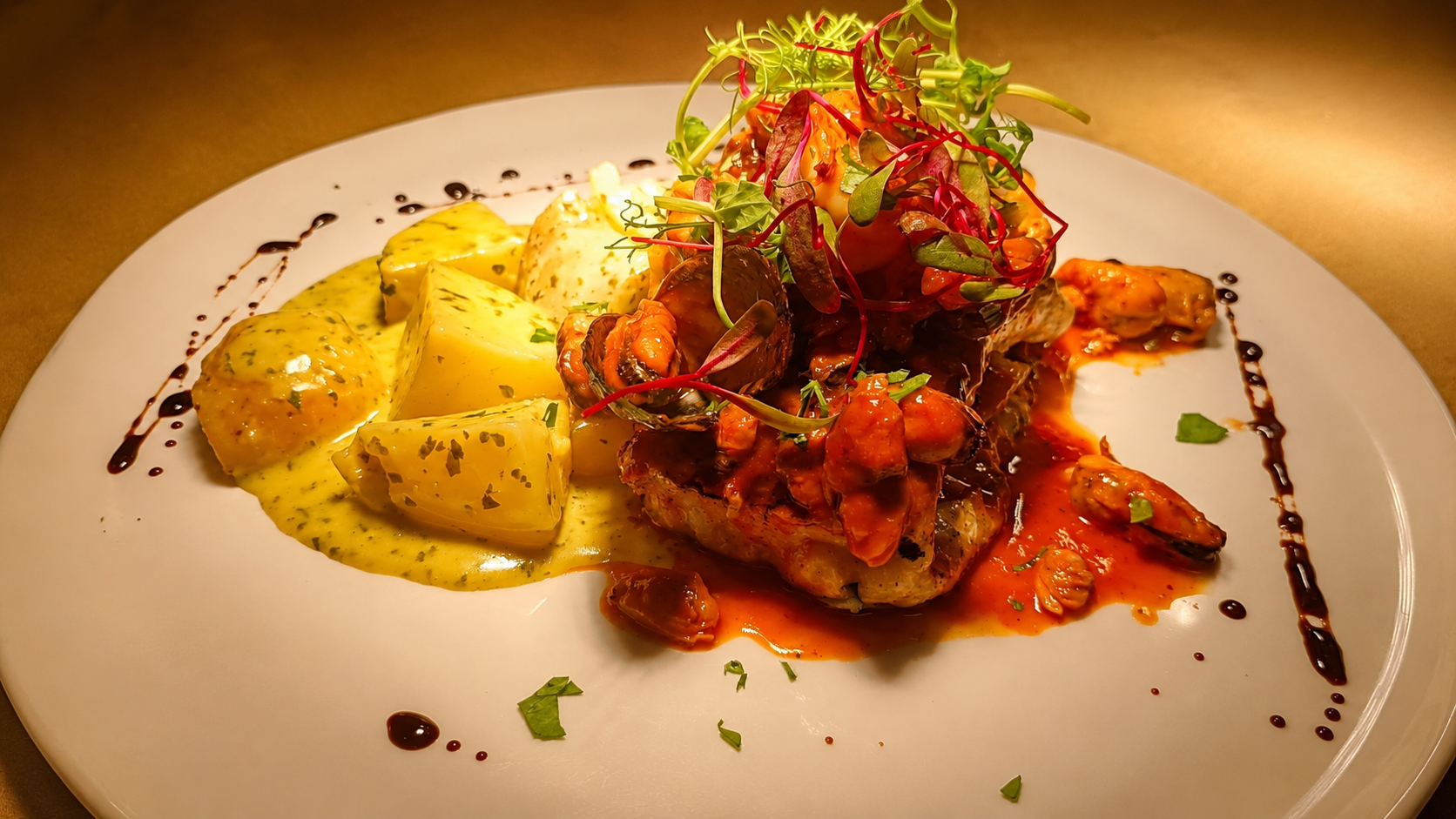 ABADEJO CON SALSA DE MARISCOS